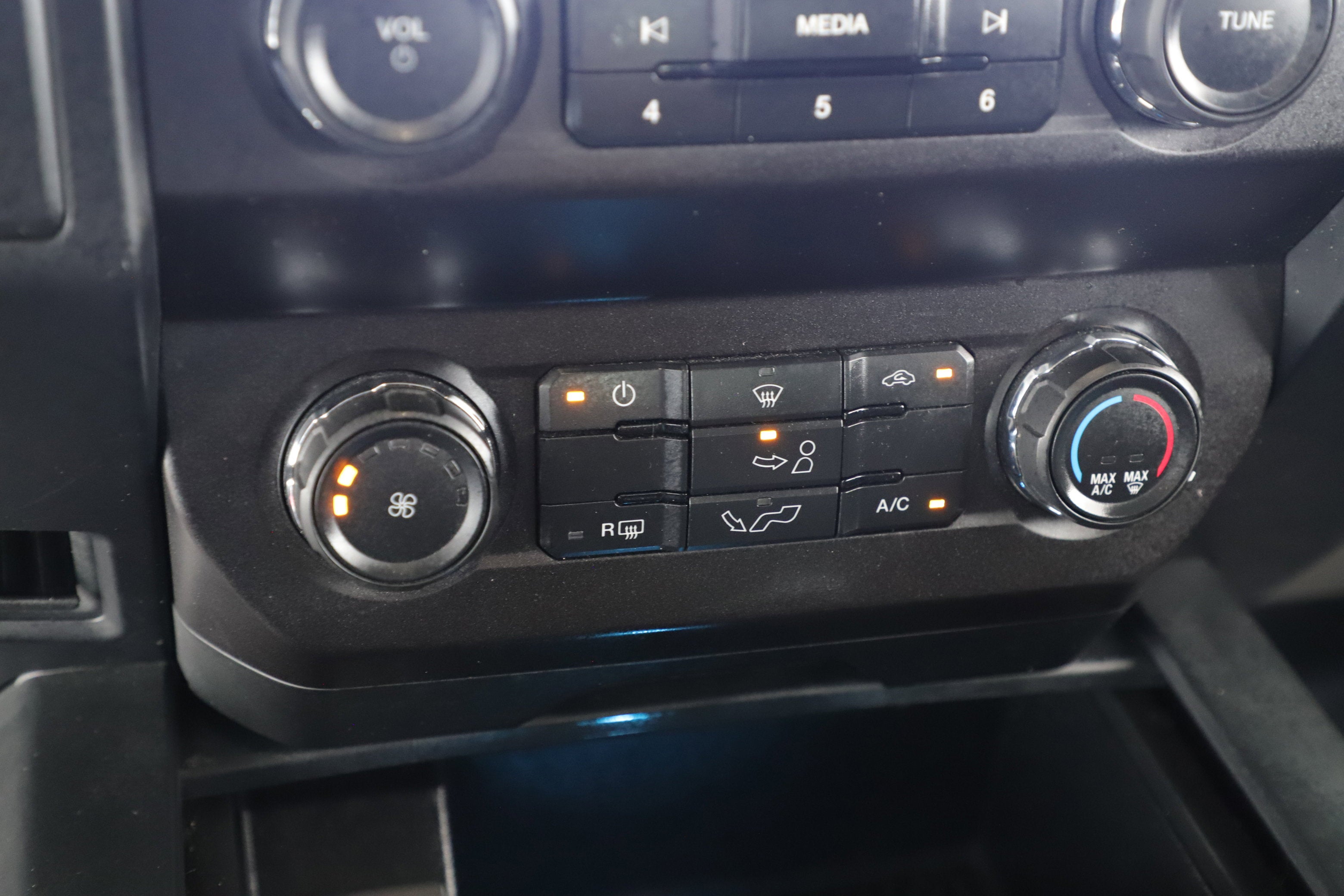 2020 Ford F-150 Base