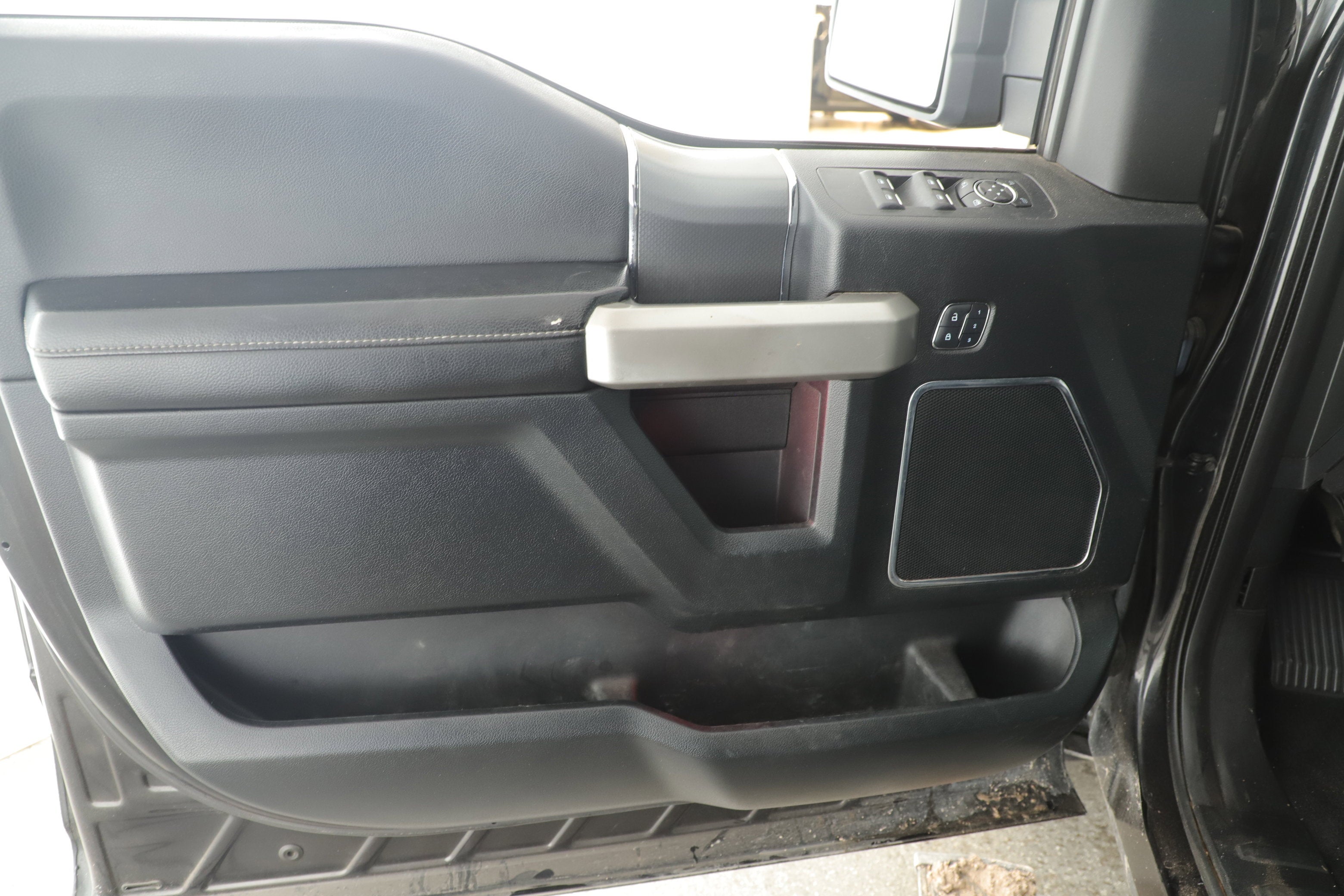 2015 Ford F-150 Base