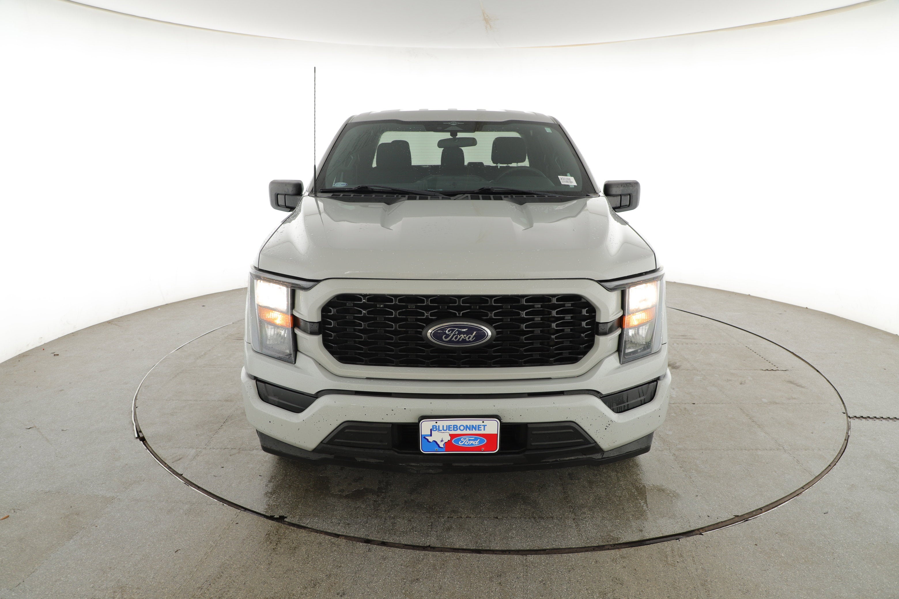 2023 Ford F-150 Base