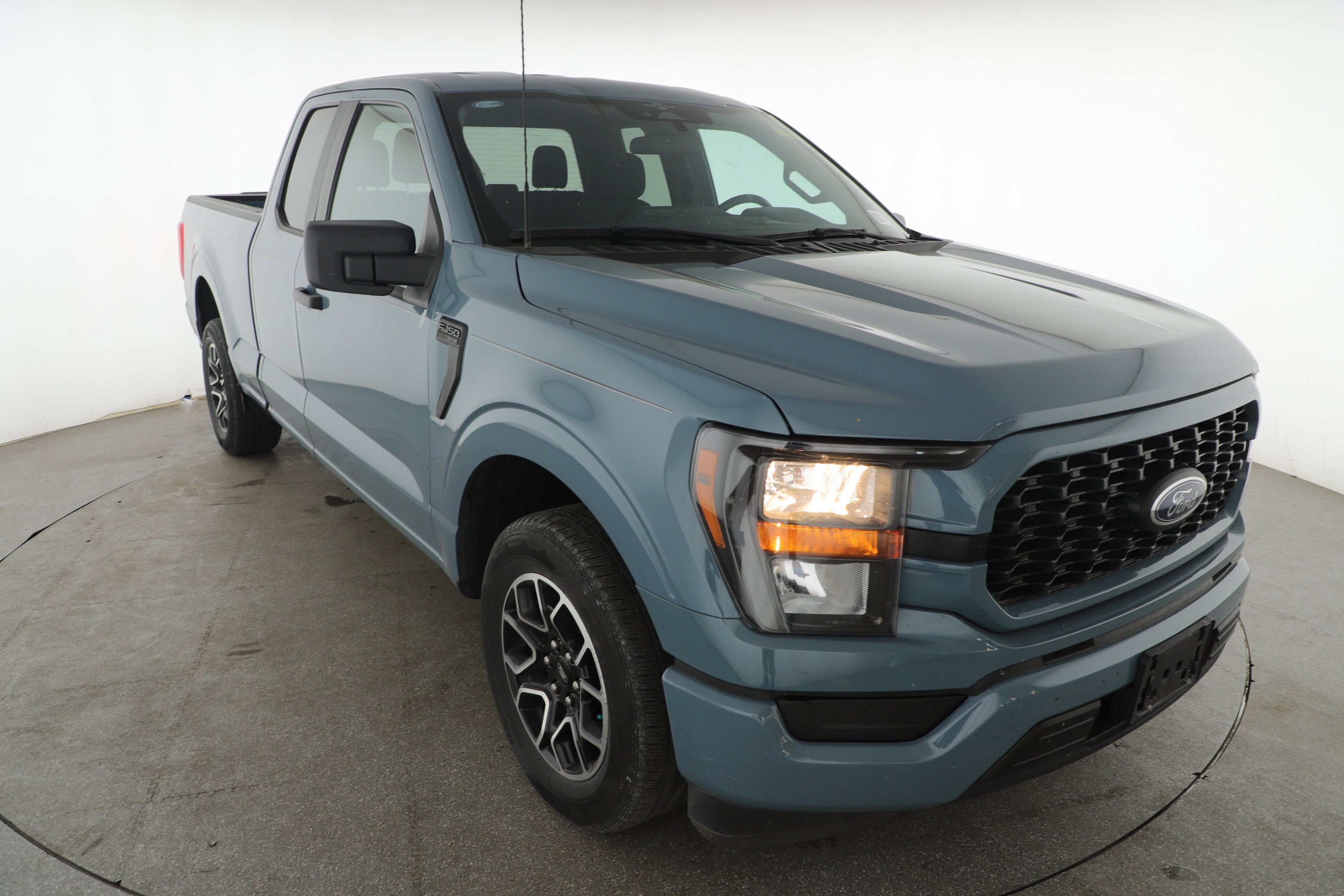 2023 Ford F-150 Base