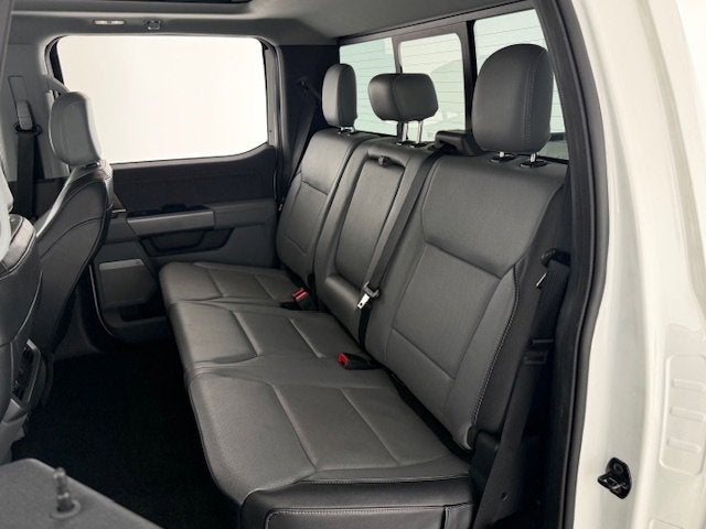 2022 Ford F-150 Base