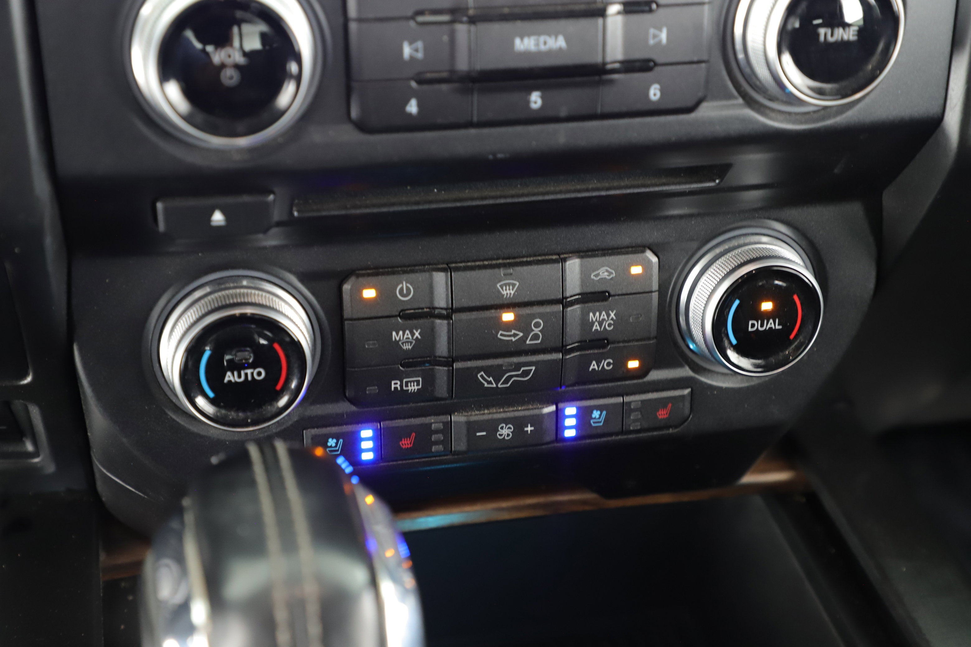 2018 Ford F-150 Base