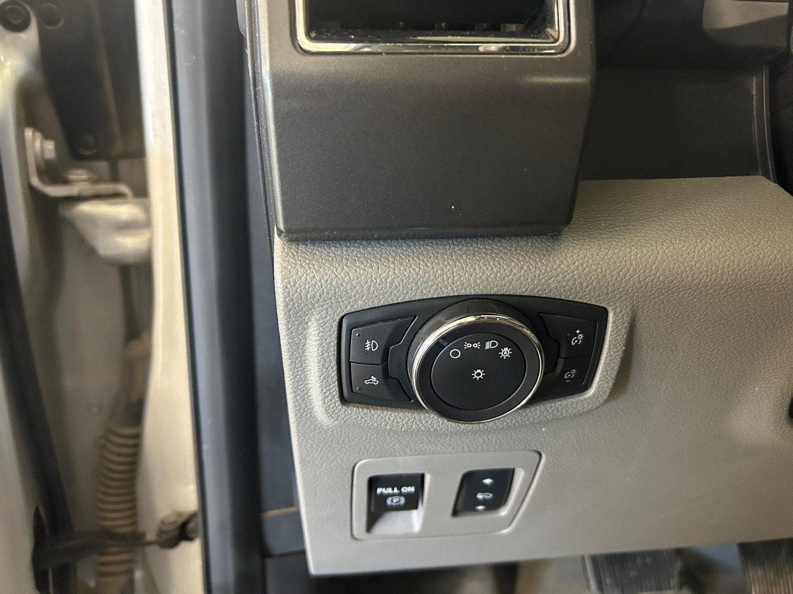 2018 Ford F-150 Base