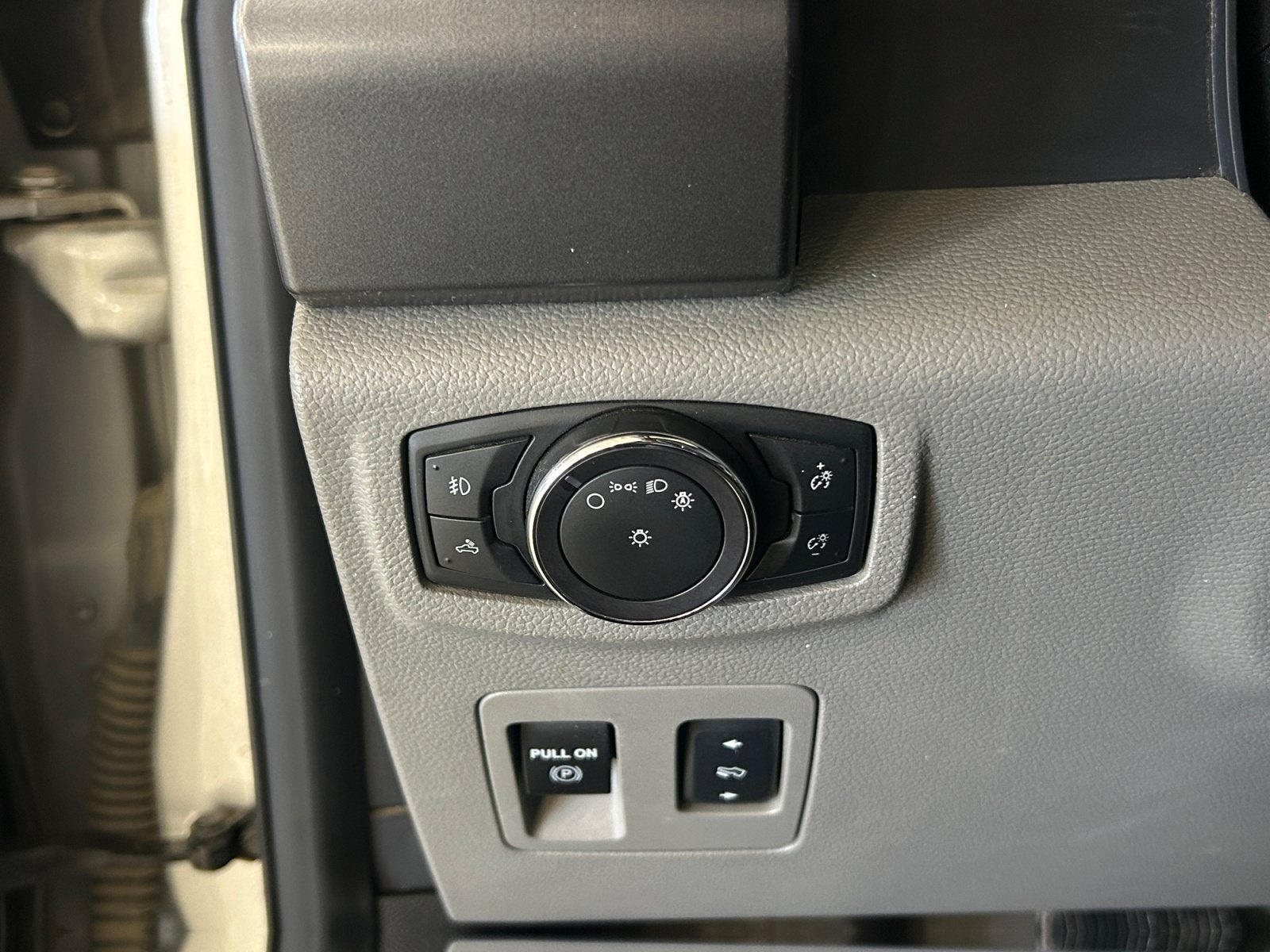 2018 Ford F-150 Base