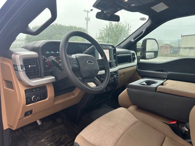 2024 Ford Super Duty F-350 DRW Base
