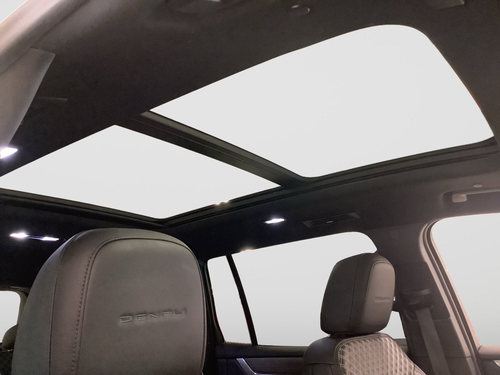 2024 GMC Acadia FWD Denali