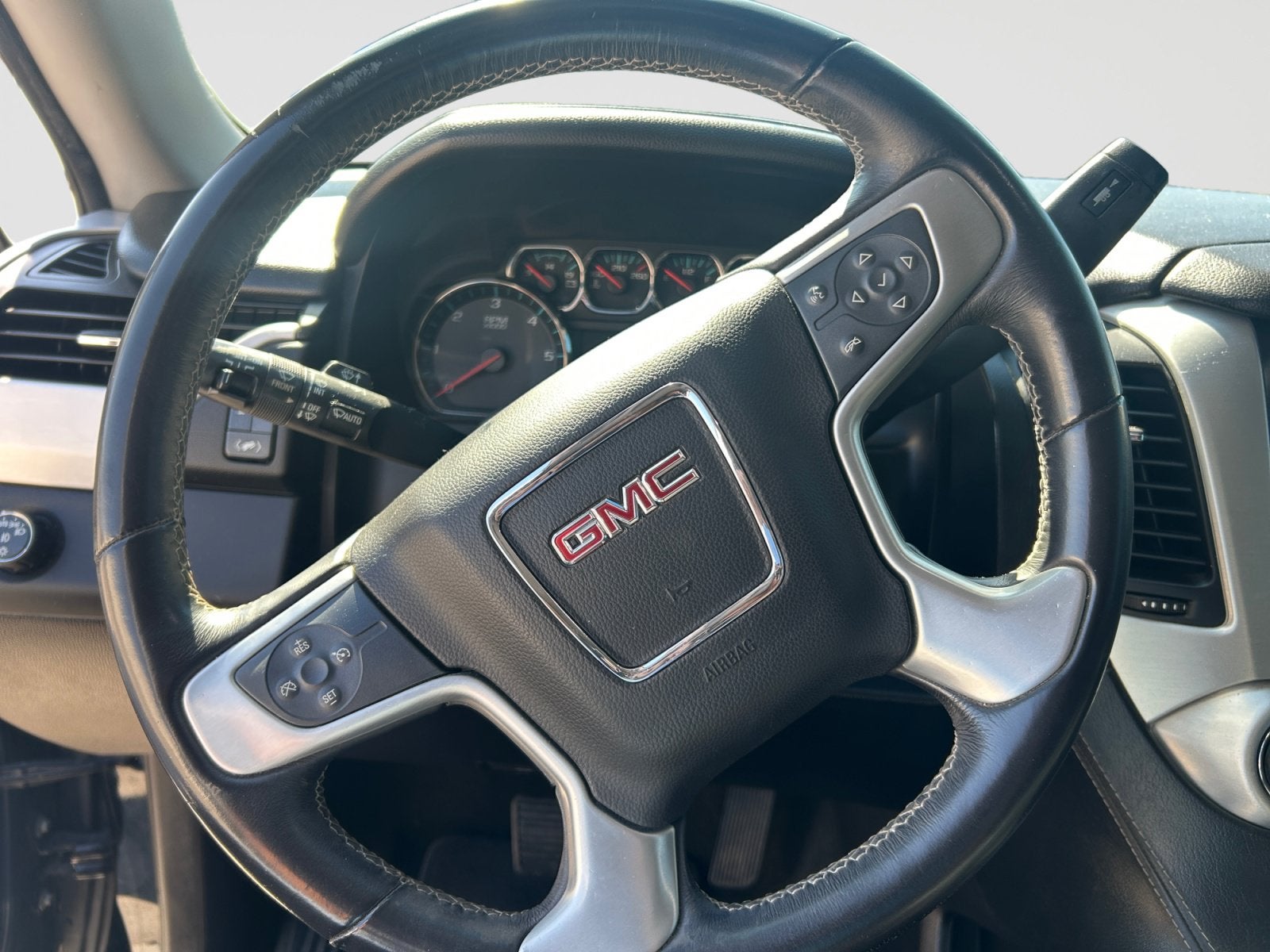 2017 GMC Yukon SLE