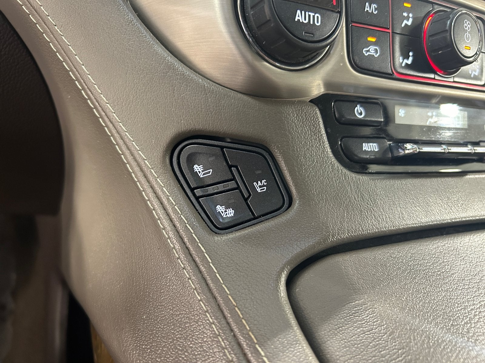 2016 GMC Yukon Denali