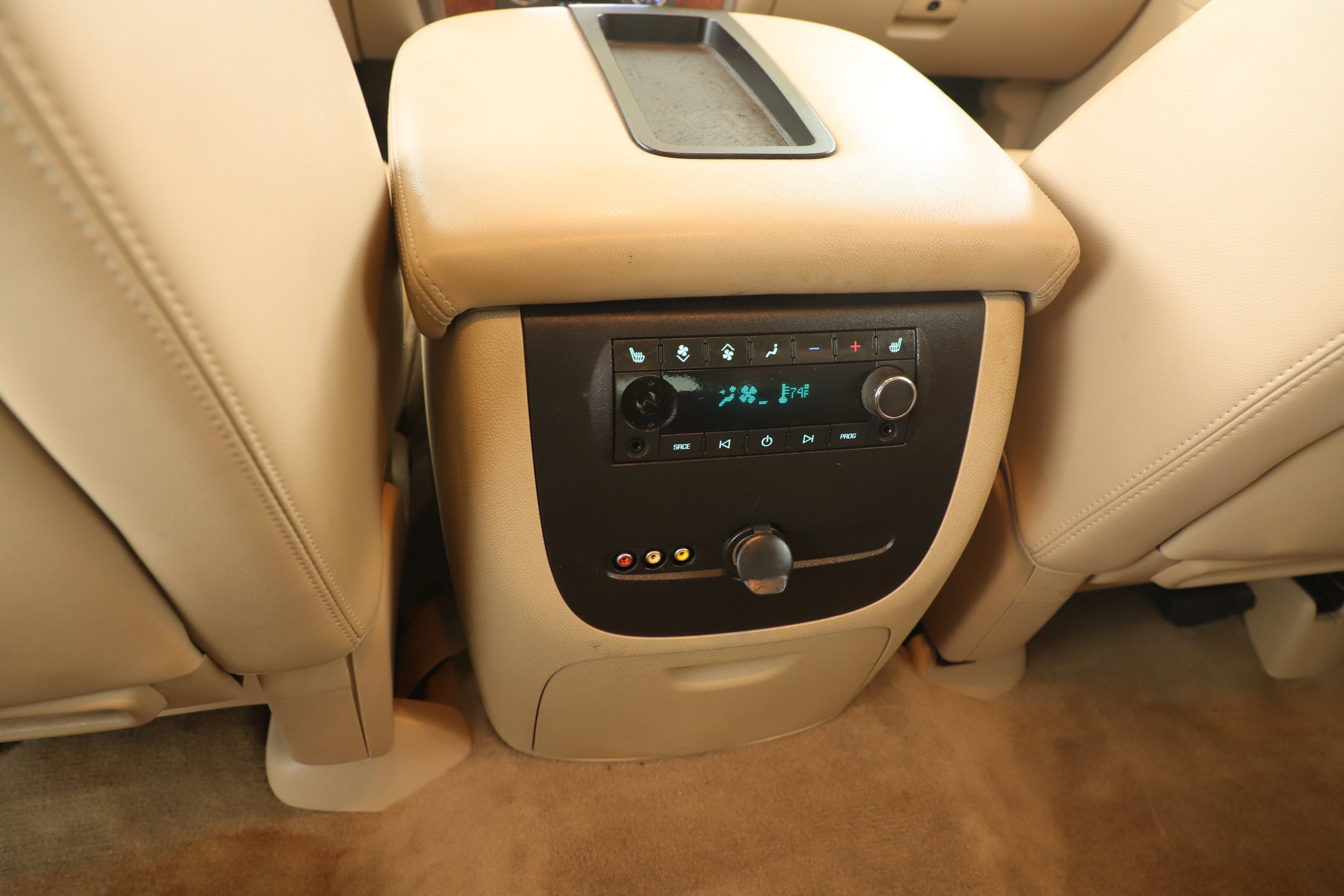 2013 Chevrolet Suburban LTZ