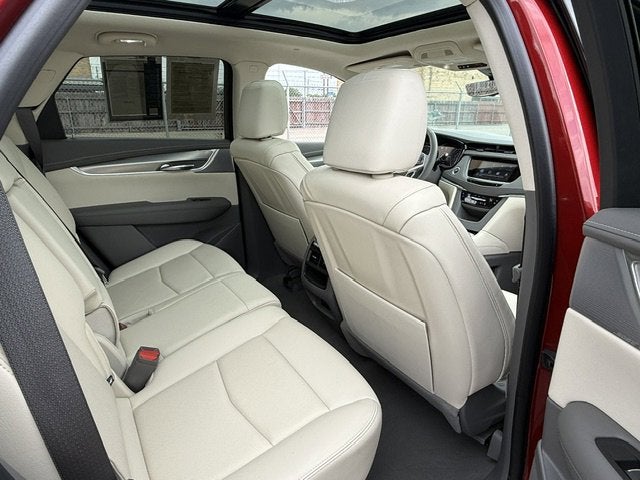 2023 Cadillac XT5 FWD Premium Luxury