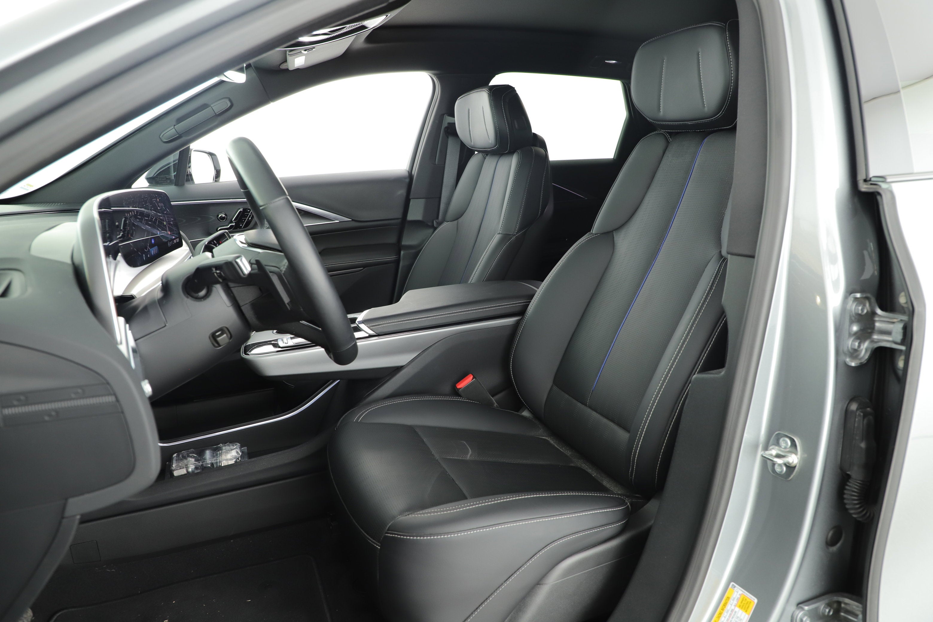 2025 Cadillac LYRIQ Luxury