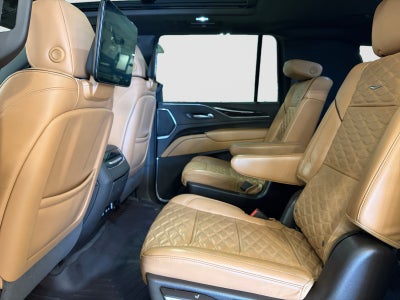 2023 Cadillac Escalade ESV 4WD Sport