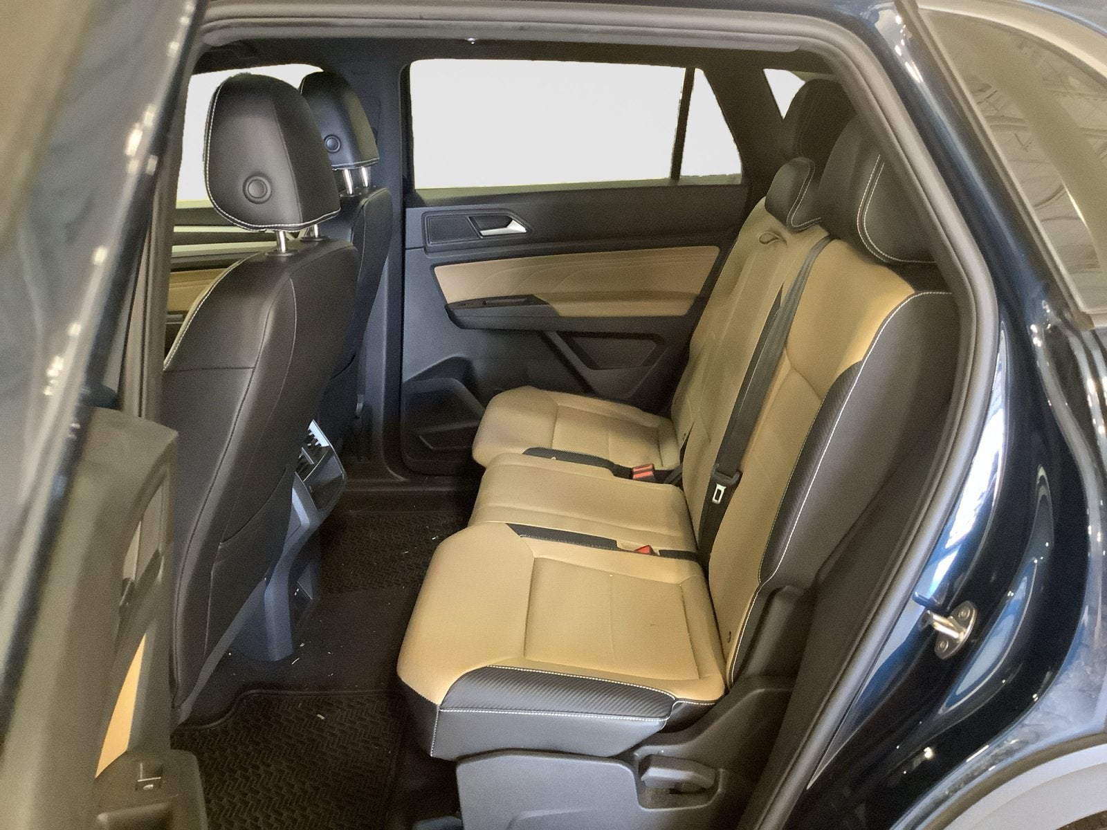 2023 Volkswagen Atlas Cross Sport Base