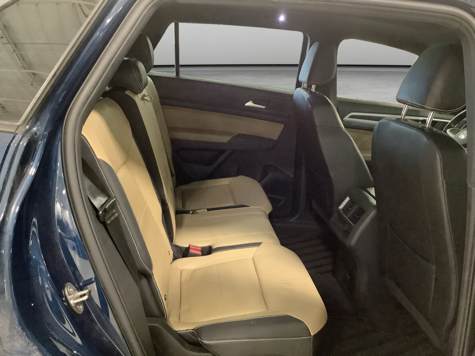 2023 Volkswagen Atlas Cross Sport Base