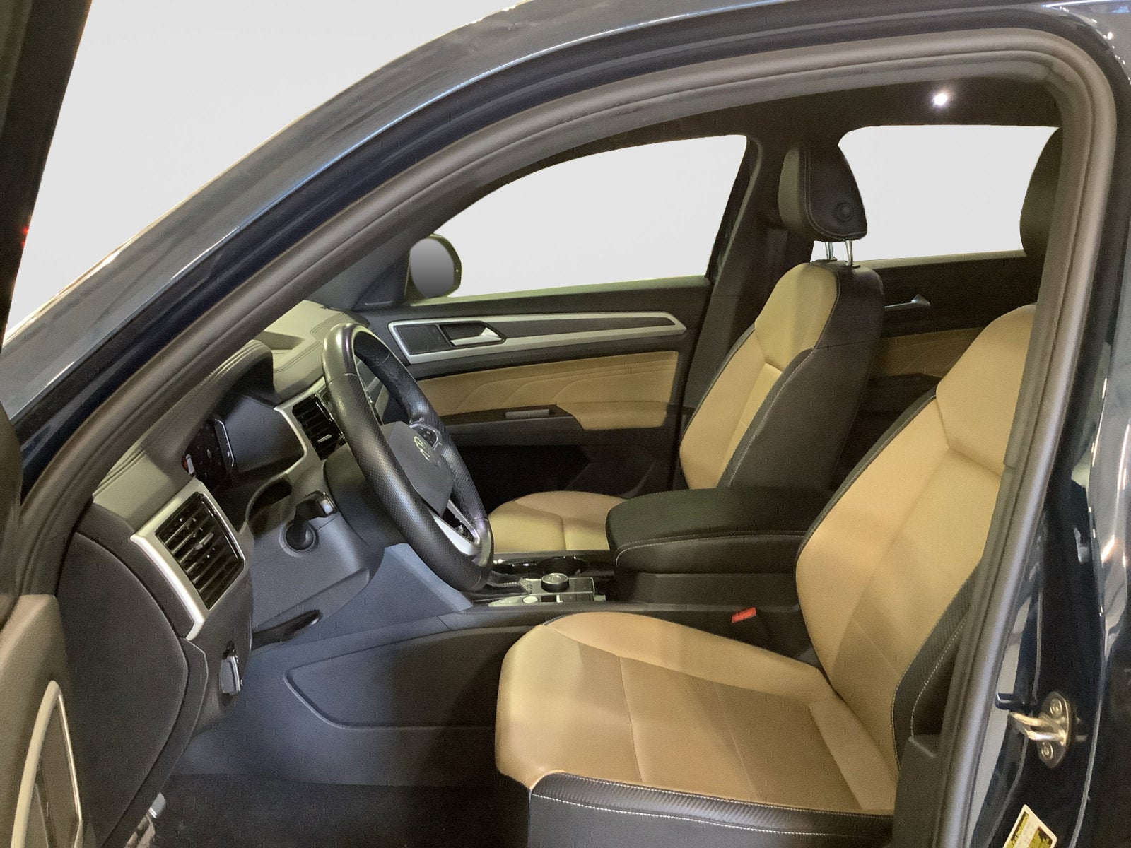 2023 Volkswagen Atlas Cross Sport Base