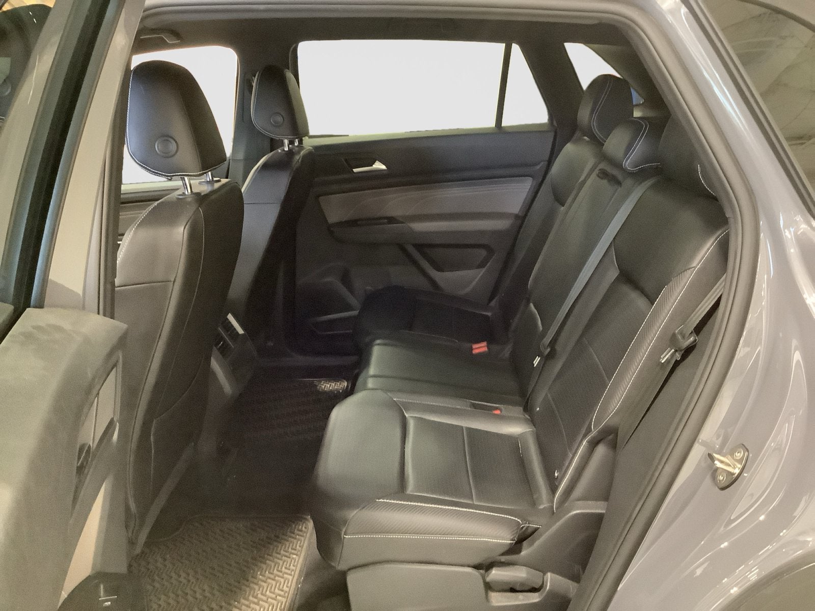 2021 Volkswagen Atlas Cross Sport 2.0T SE w/Technology