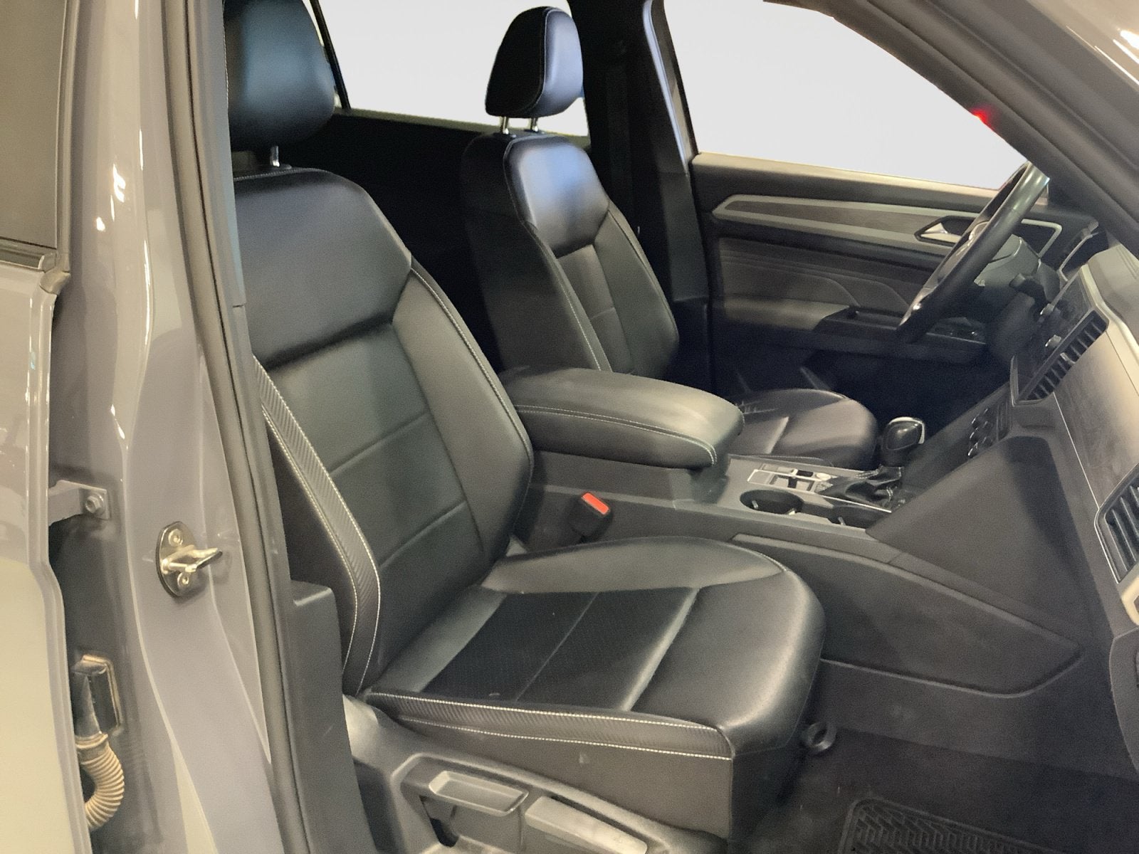2021 Volkswagen Atlas Cross Sport 2.0T SE w/Technology
