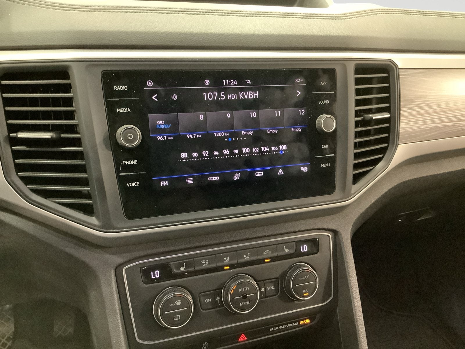 2021 Volkswagen Atlas Cross Sport 2.0T SE w/Technology