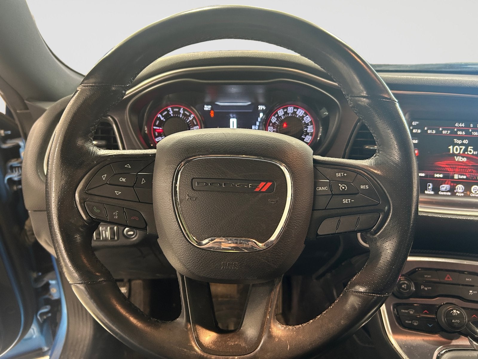 2016 Dodge Challenger SXT Plus