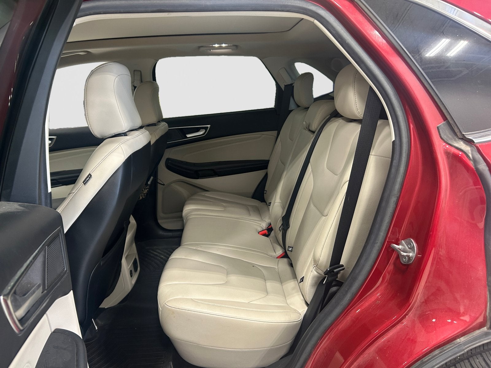 2021 Ford Edge Titanium