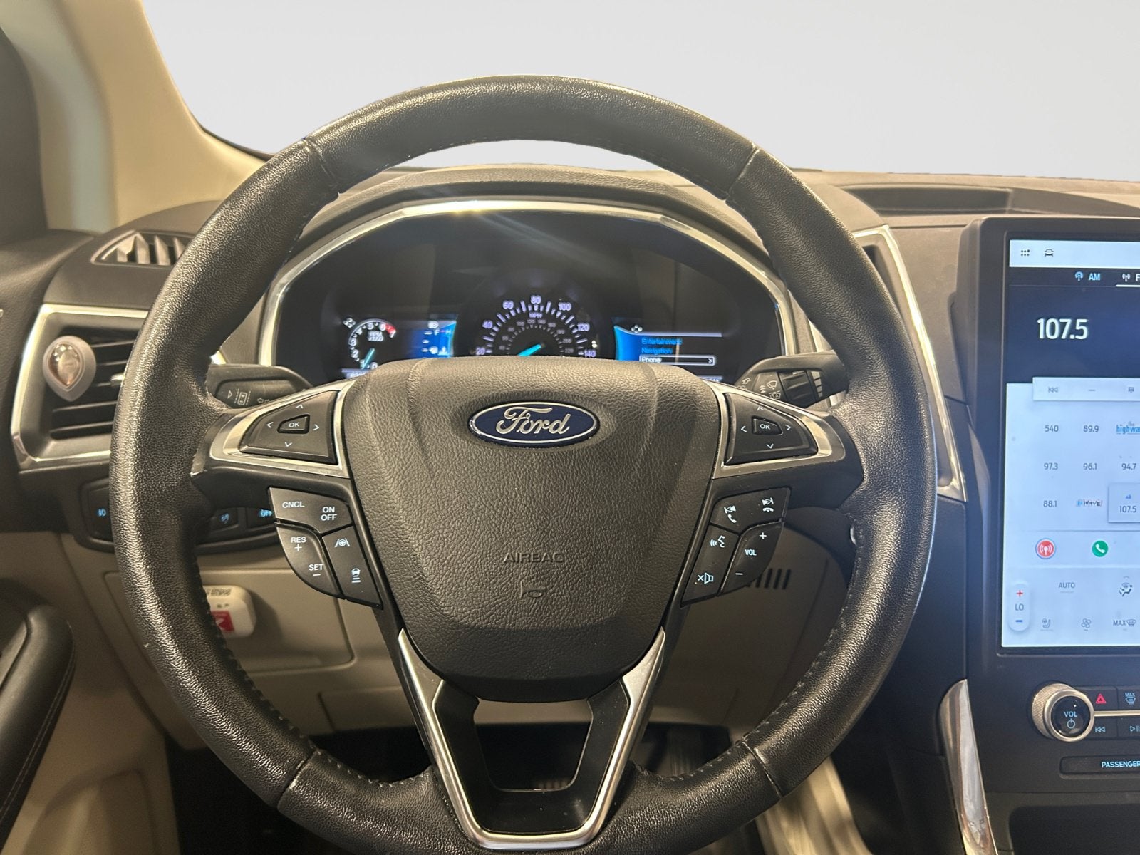 2021 Ford Edge Titanium