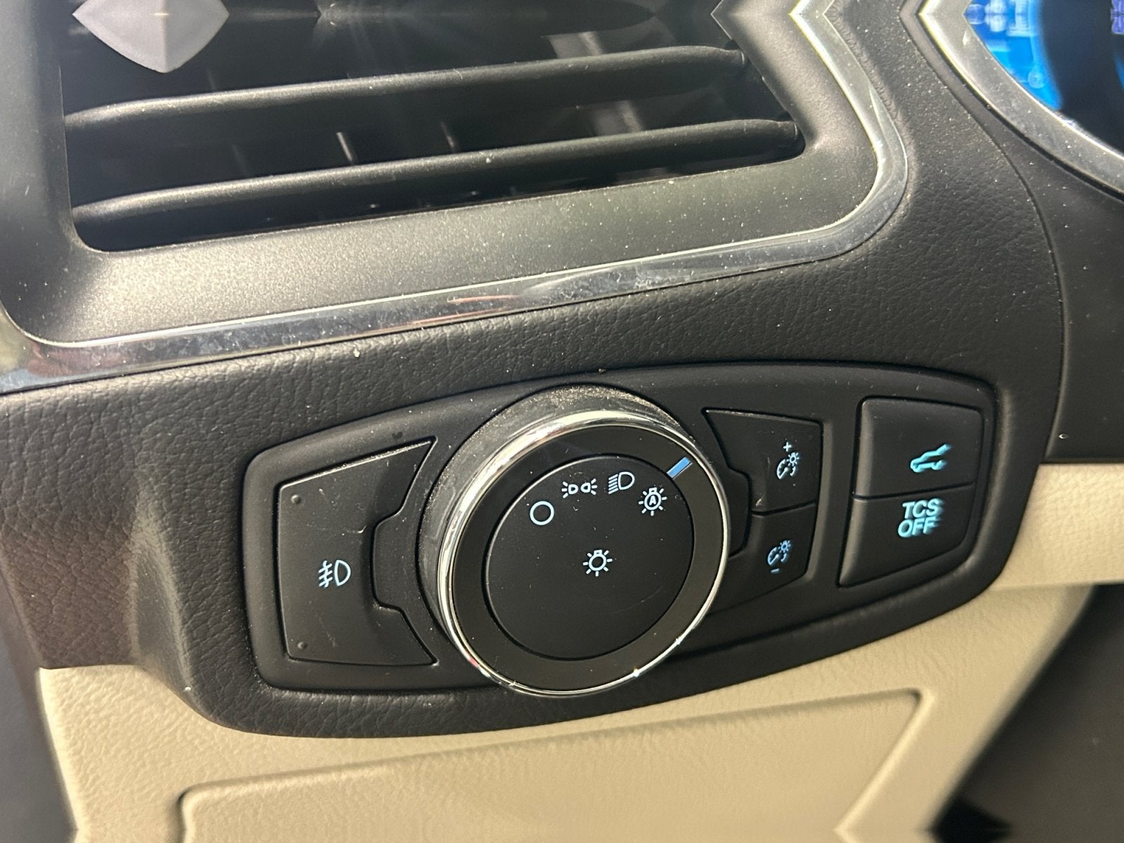 2021 Ford Edge Titanium