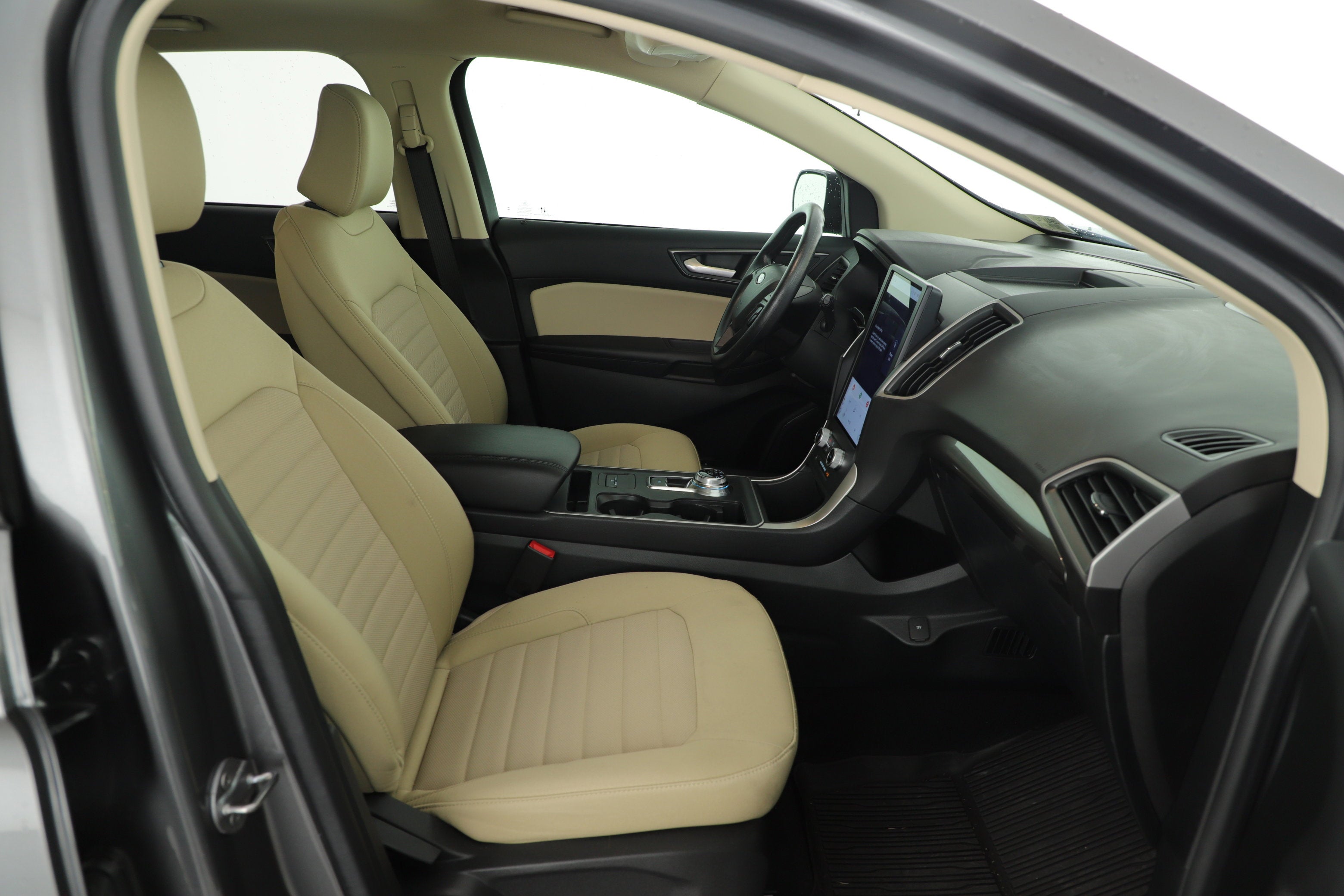 2023 Ford Edge SE