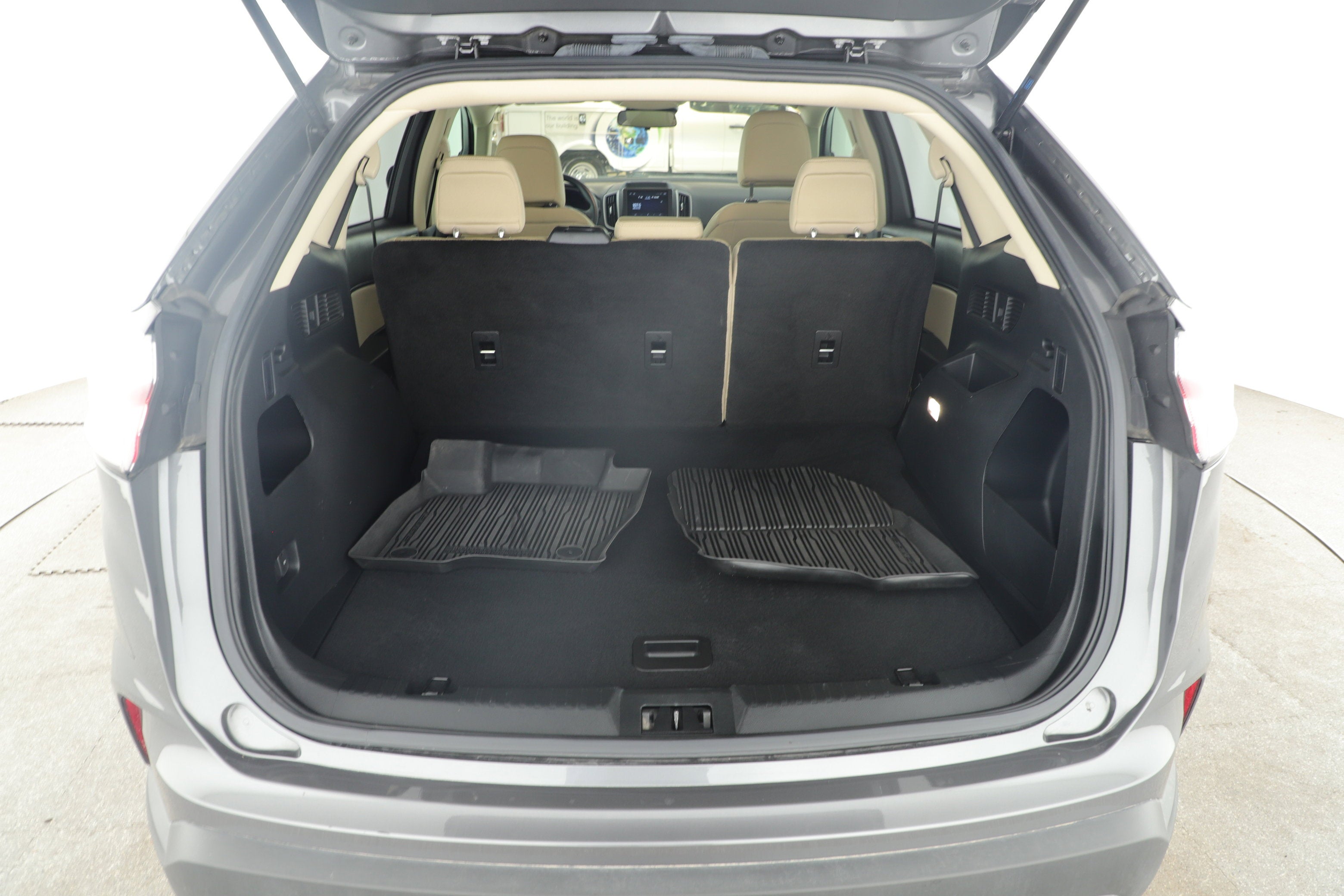 2023 Ford Edge SE