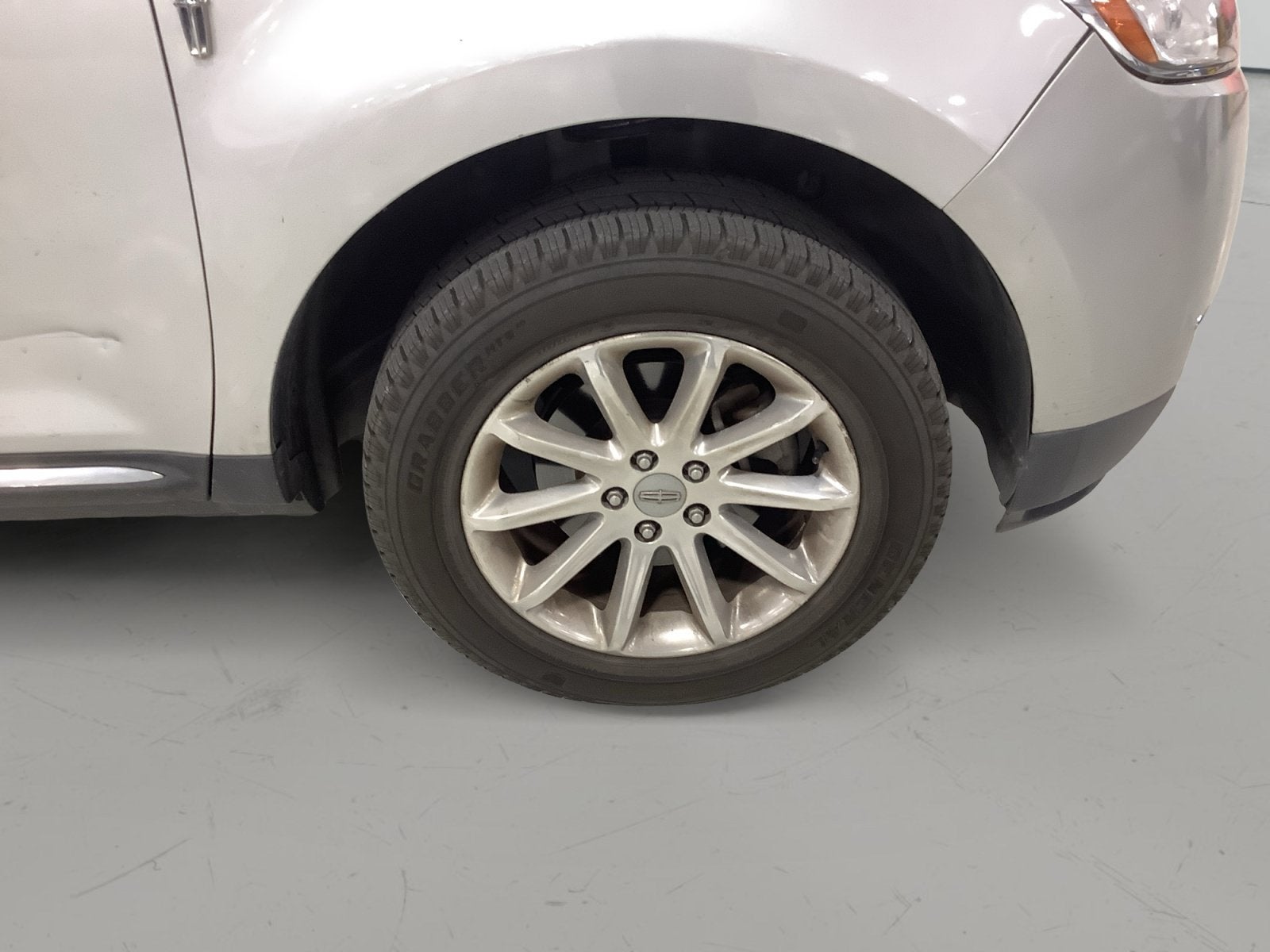 2013 Lincoln MKX Base