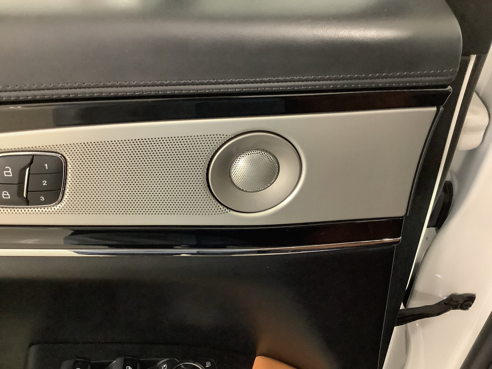 2023 Lincoln Nautilus Black Label