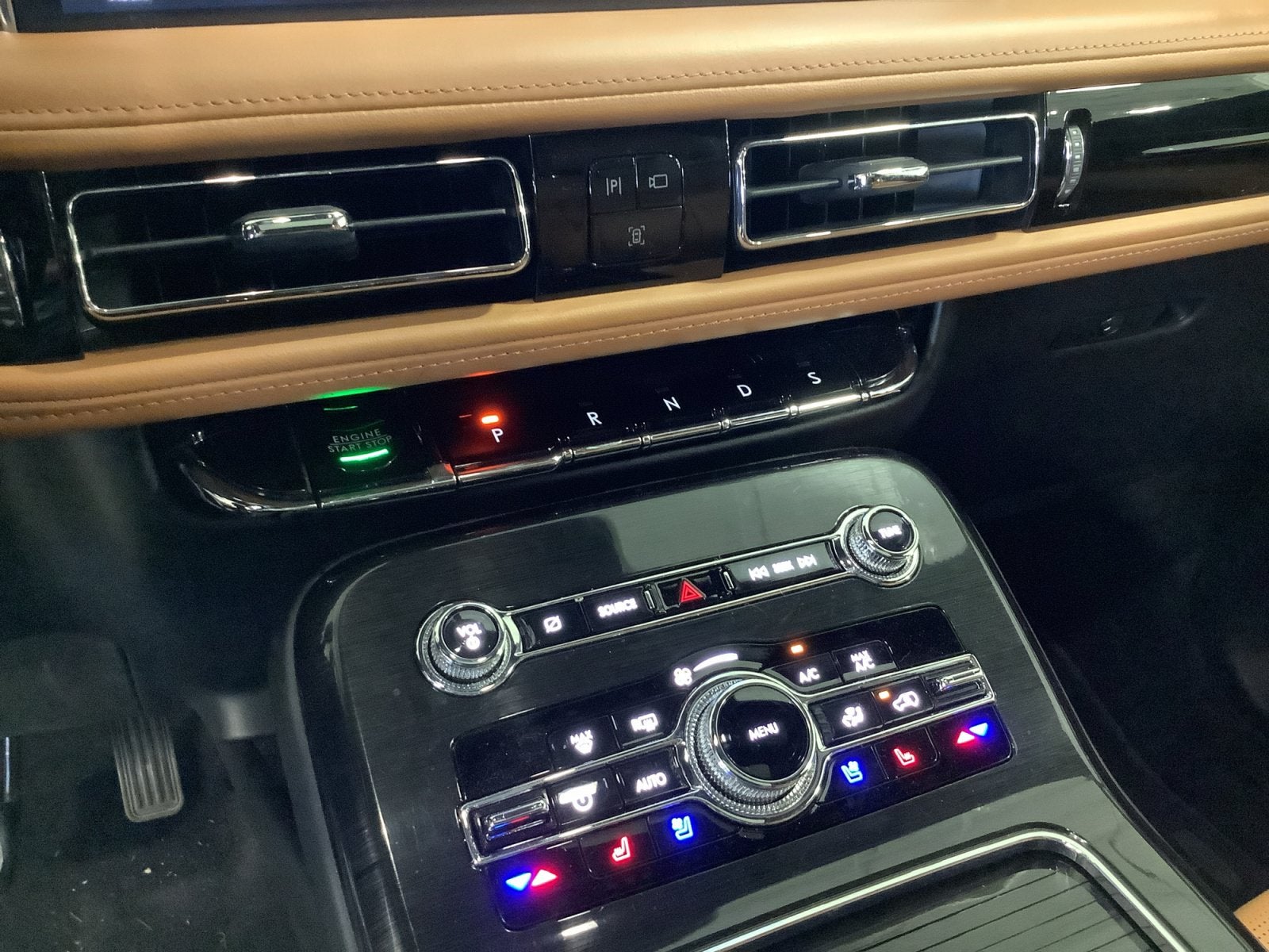 2023 Lincoln Nautilus Black Label