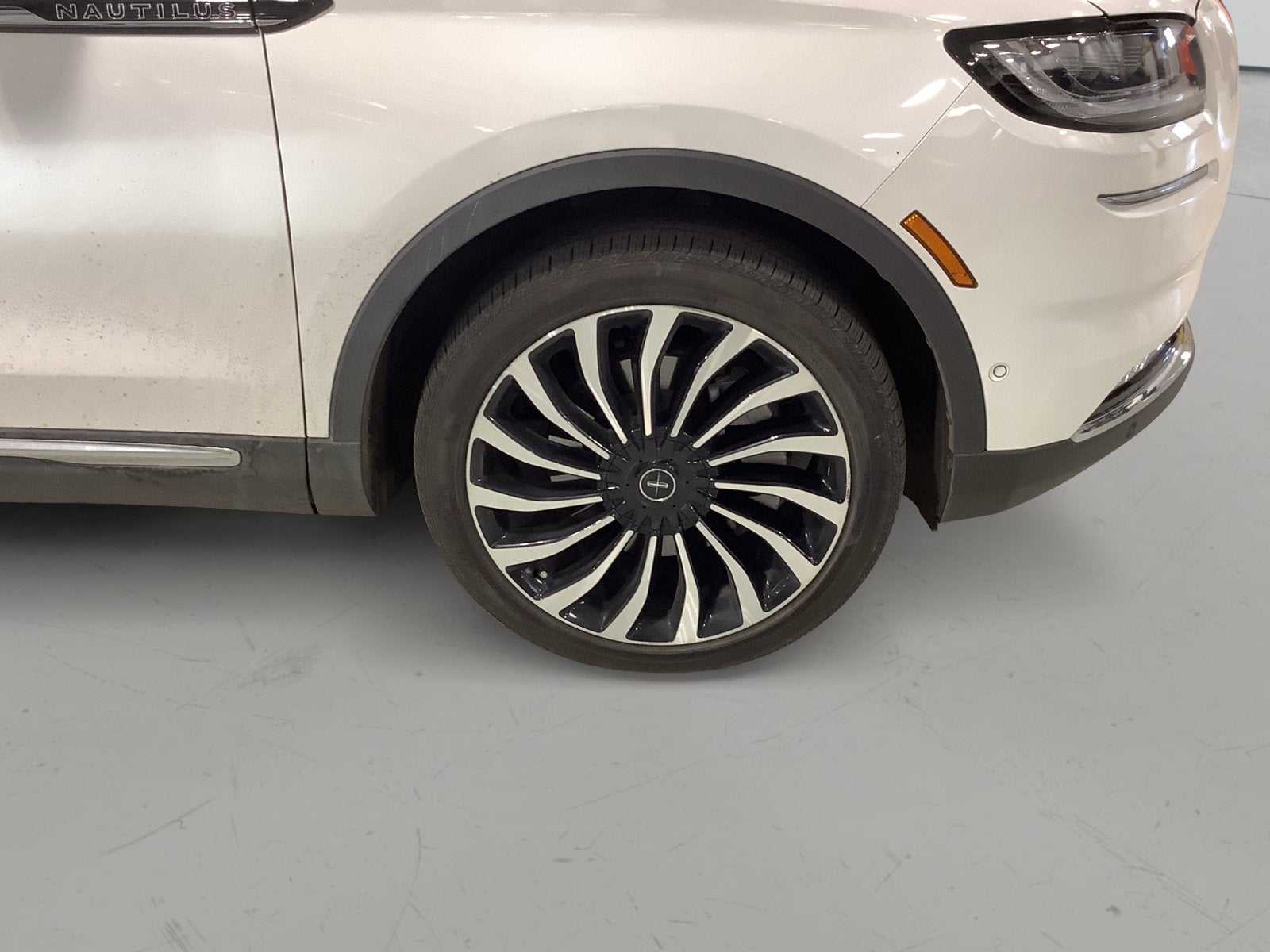 2023 Lincoln Nautilus Black Label