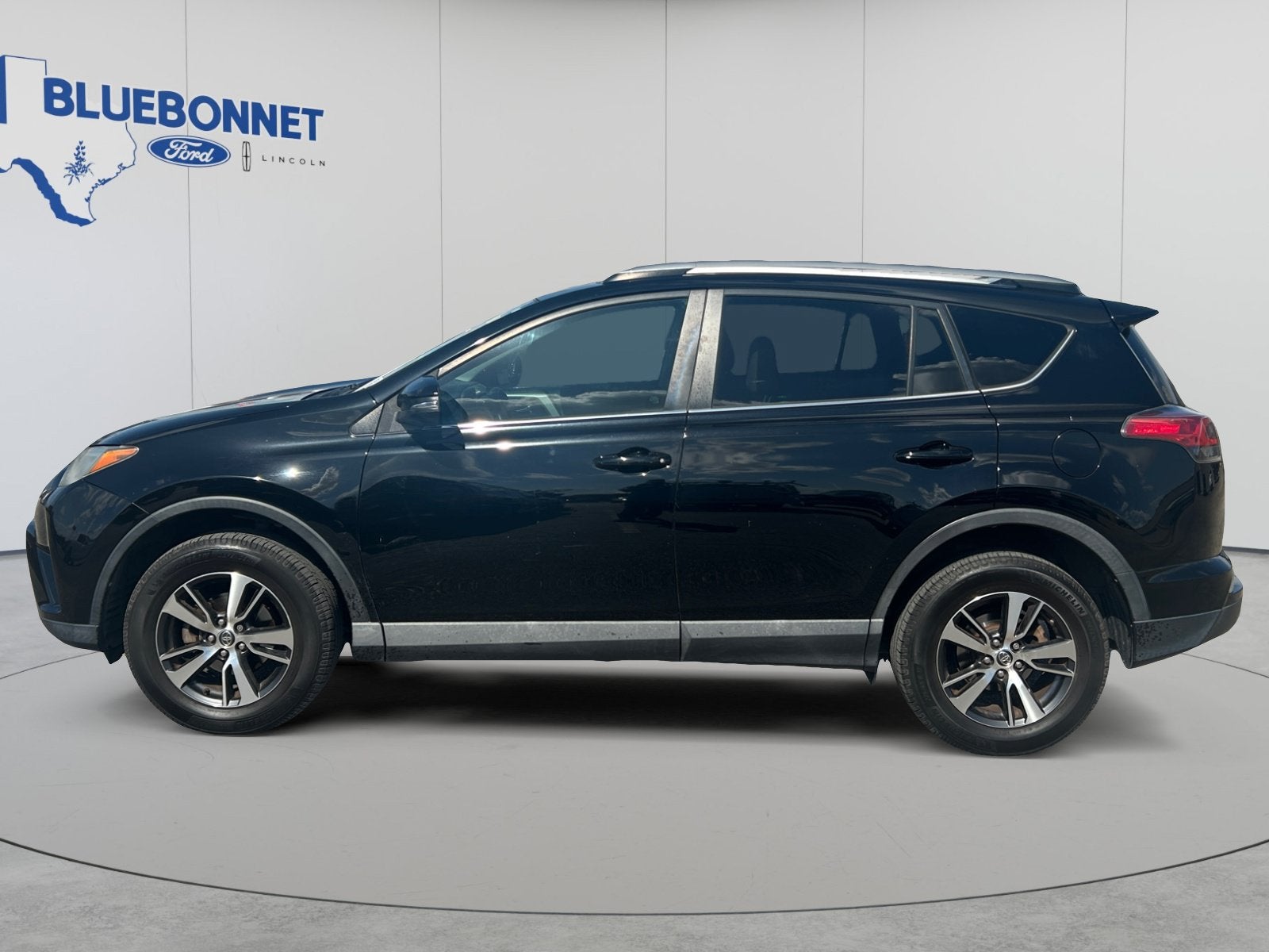 2018 Toyota RAV4 Base