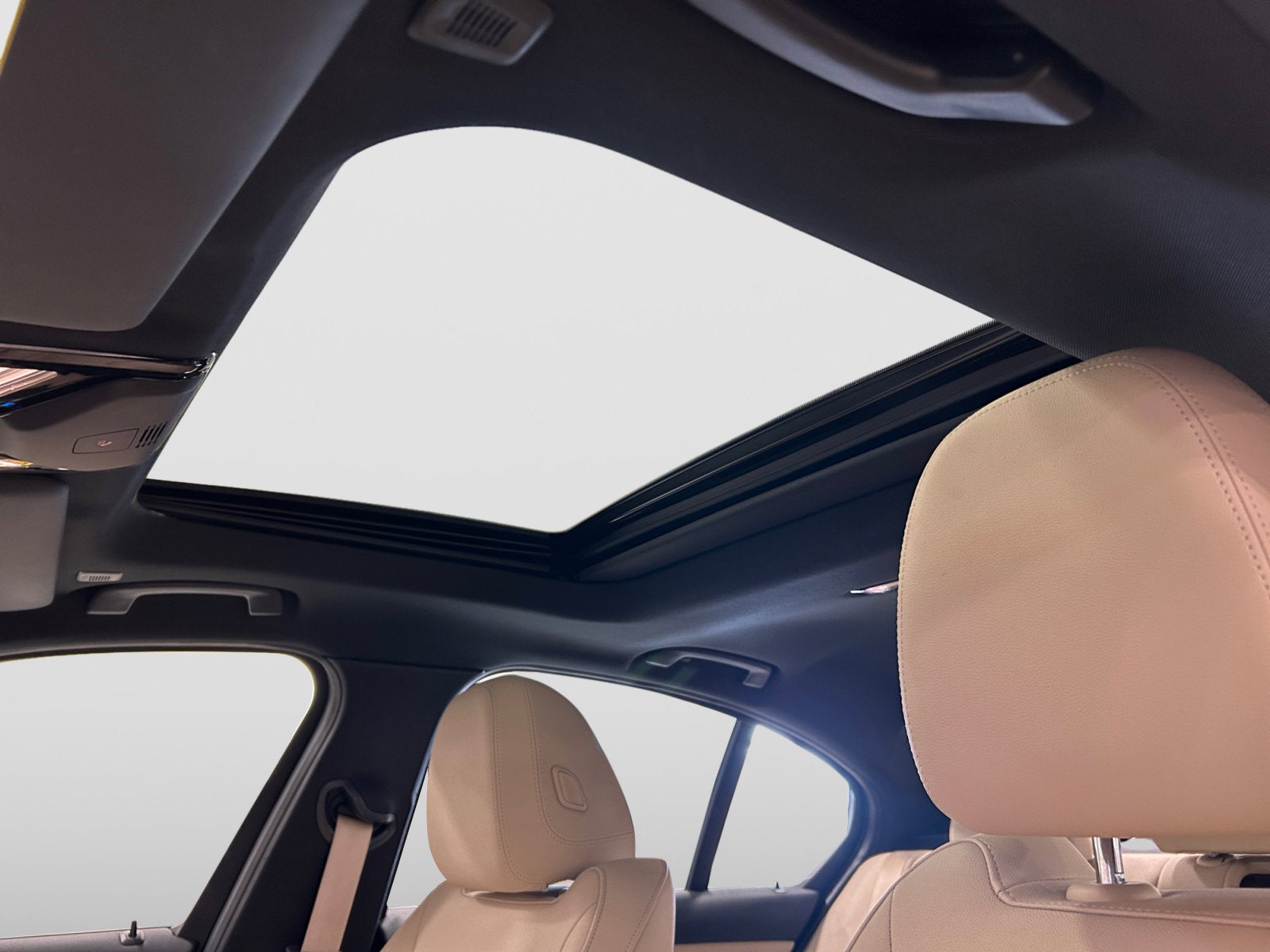 2021 BMW 3 Series 330e