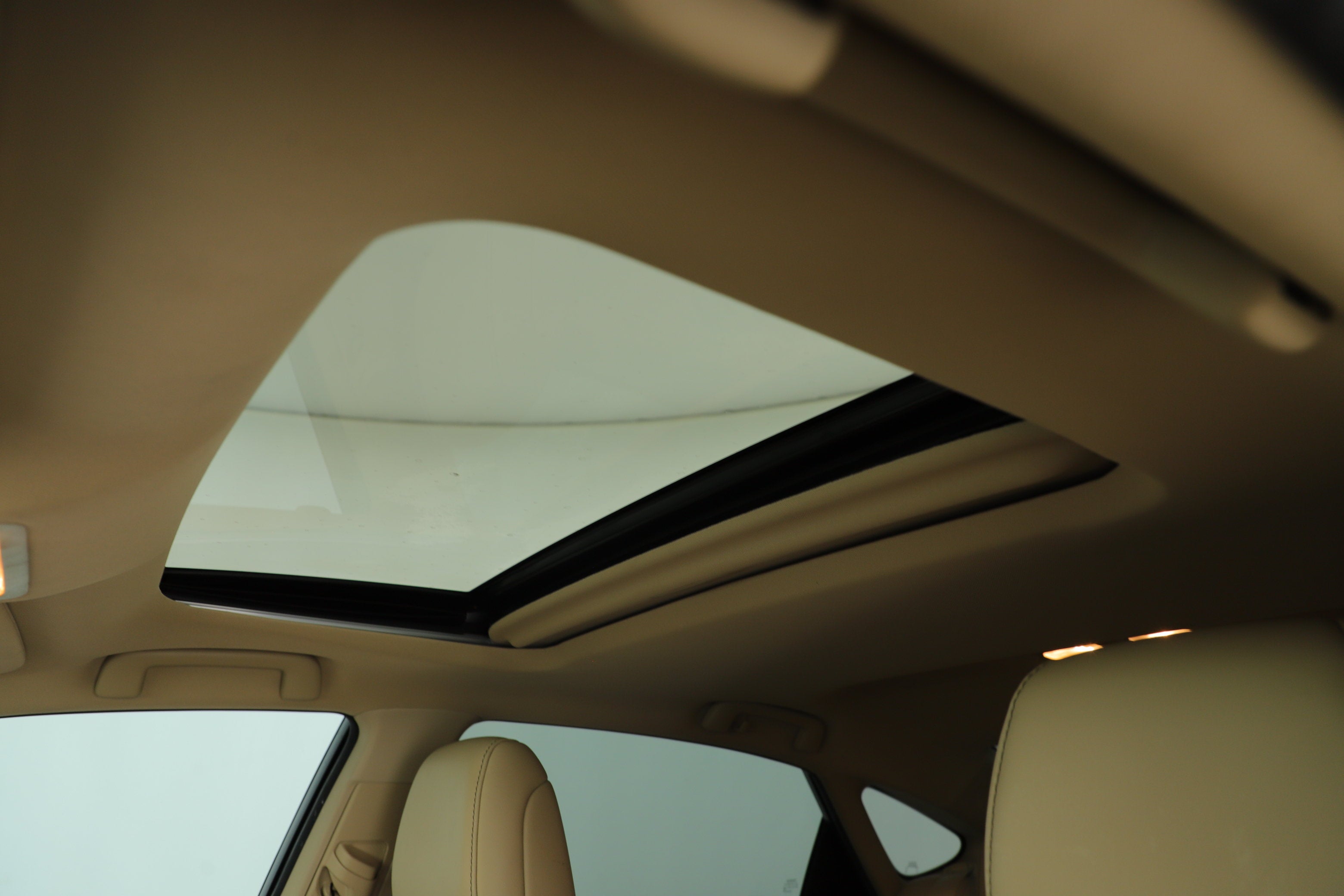 2016 Toyota Avalon Base