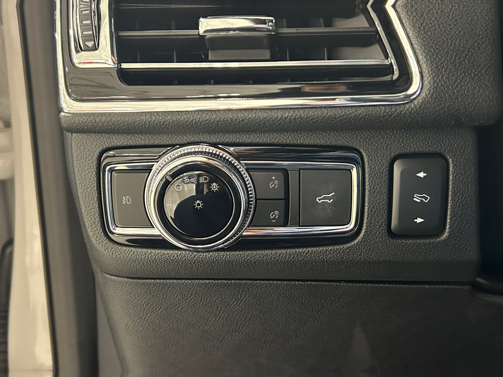 2021 Lincoln NAVIGATOR L RSV