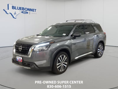 2022 Nissan Pathfinder Platinum
