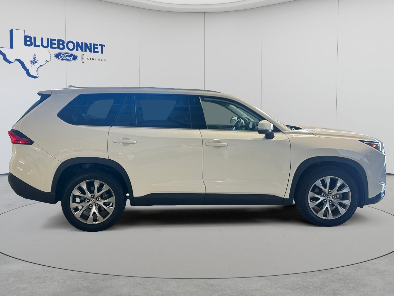 2024 Toyota Grand Highlander Base