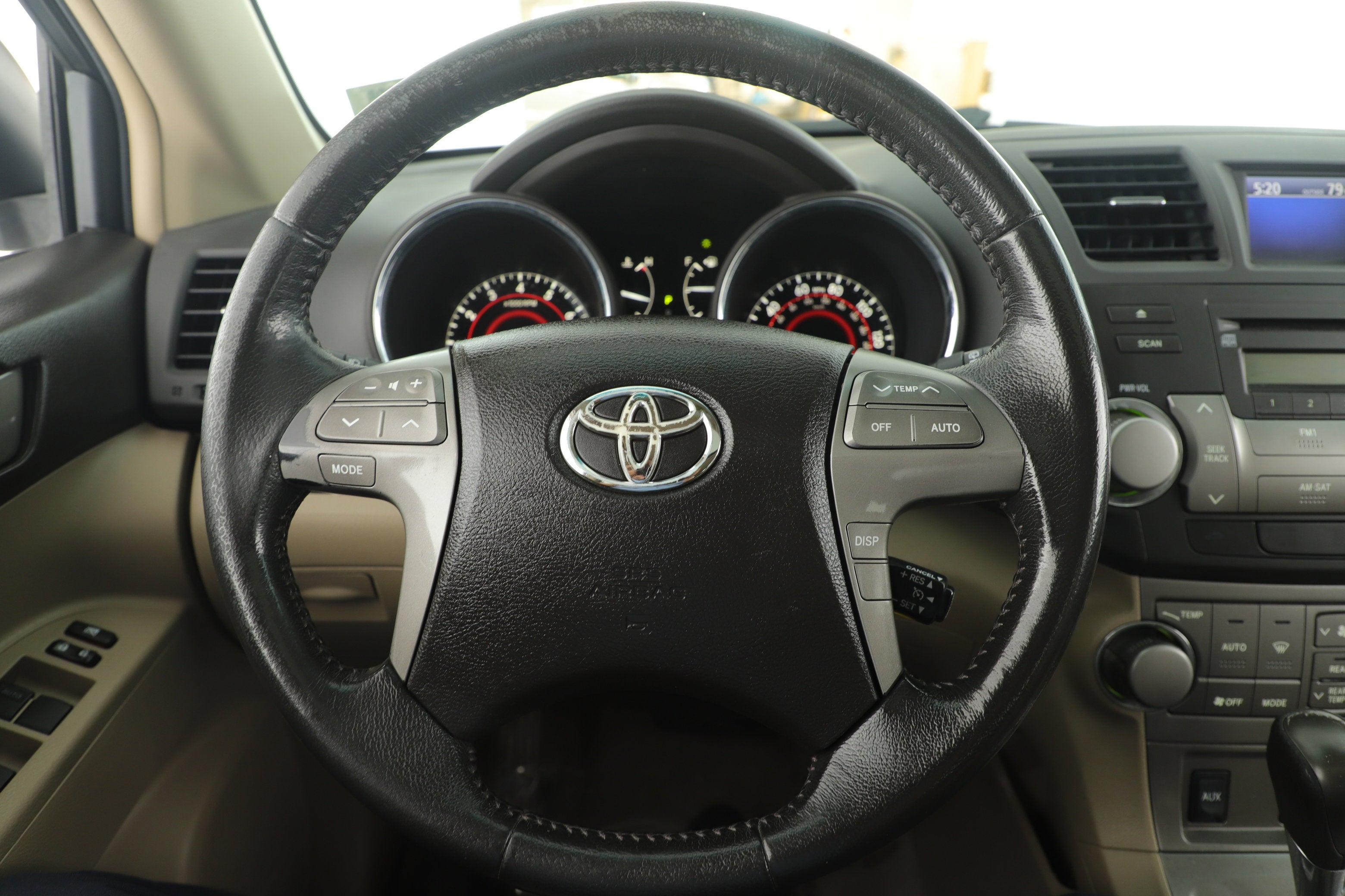 2010 Toyota Highlander SE