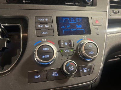 2019 Toyota Sienna SE