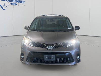 2019 Toyota Sienna SE