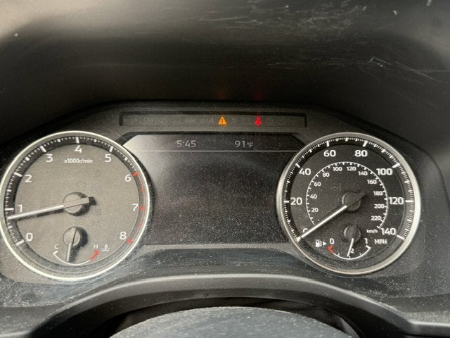 2023 Mitsubishi Outlander Base