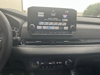2023 Mitsubishi Outlander Base