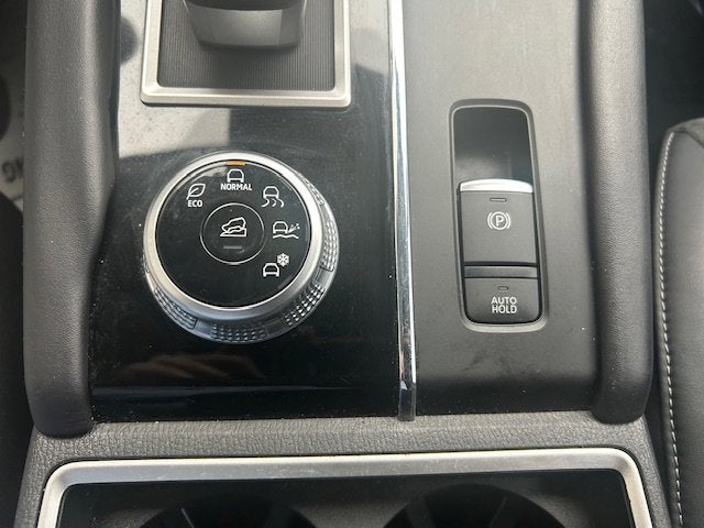 2023 Mitsubishi Outlander Base
