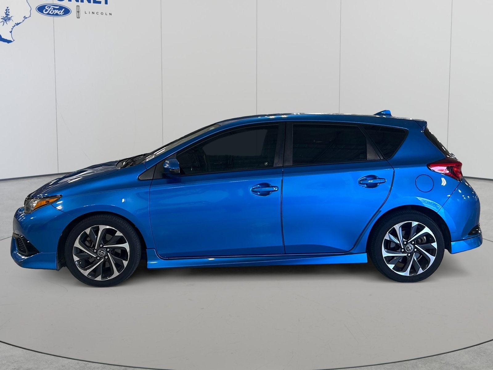 2017 Toyota Corolla iM BASE