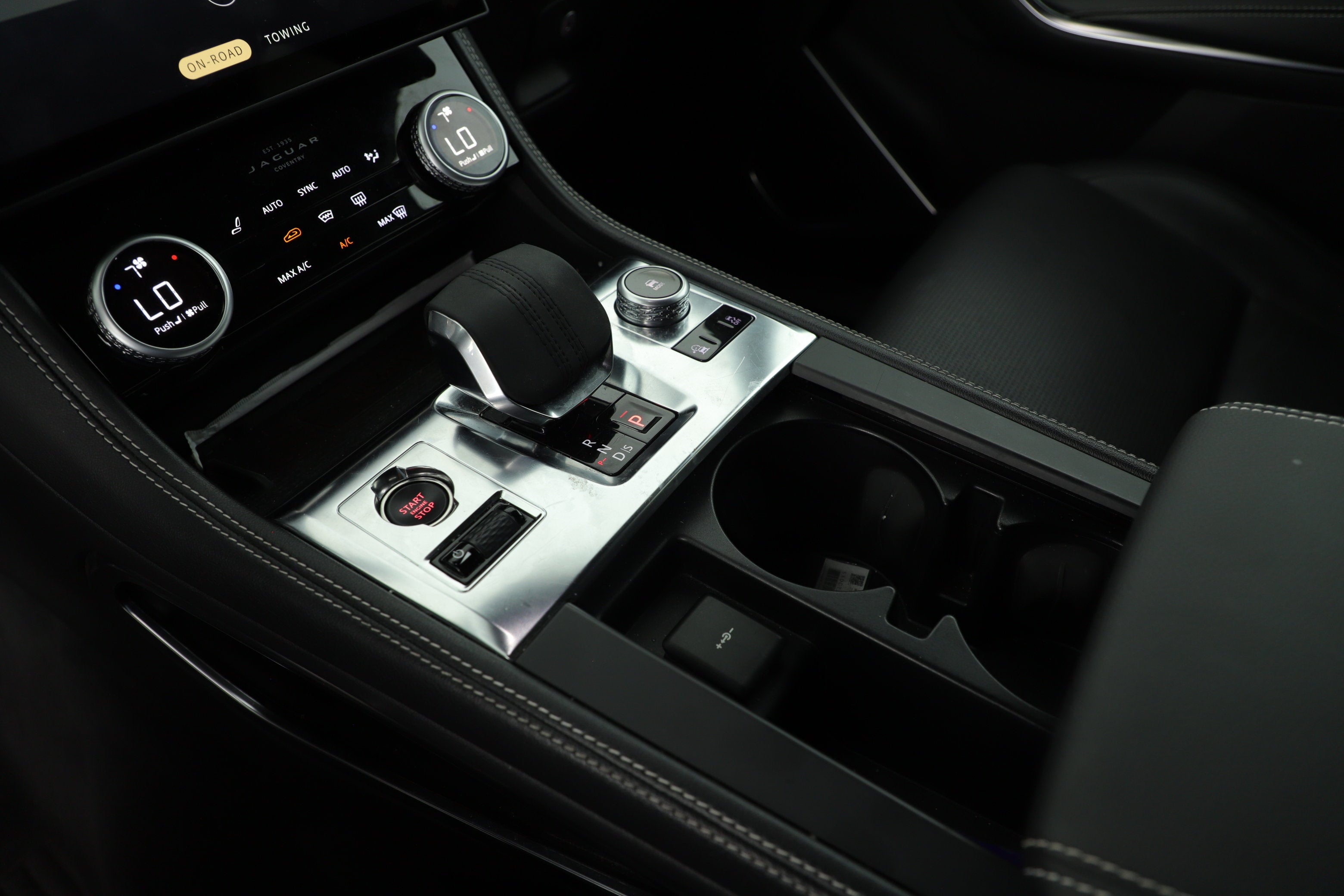 2025 Jaguar F-PACE R-Dynamic S