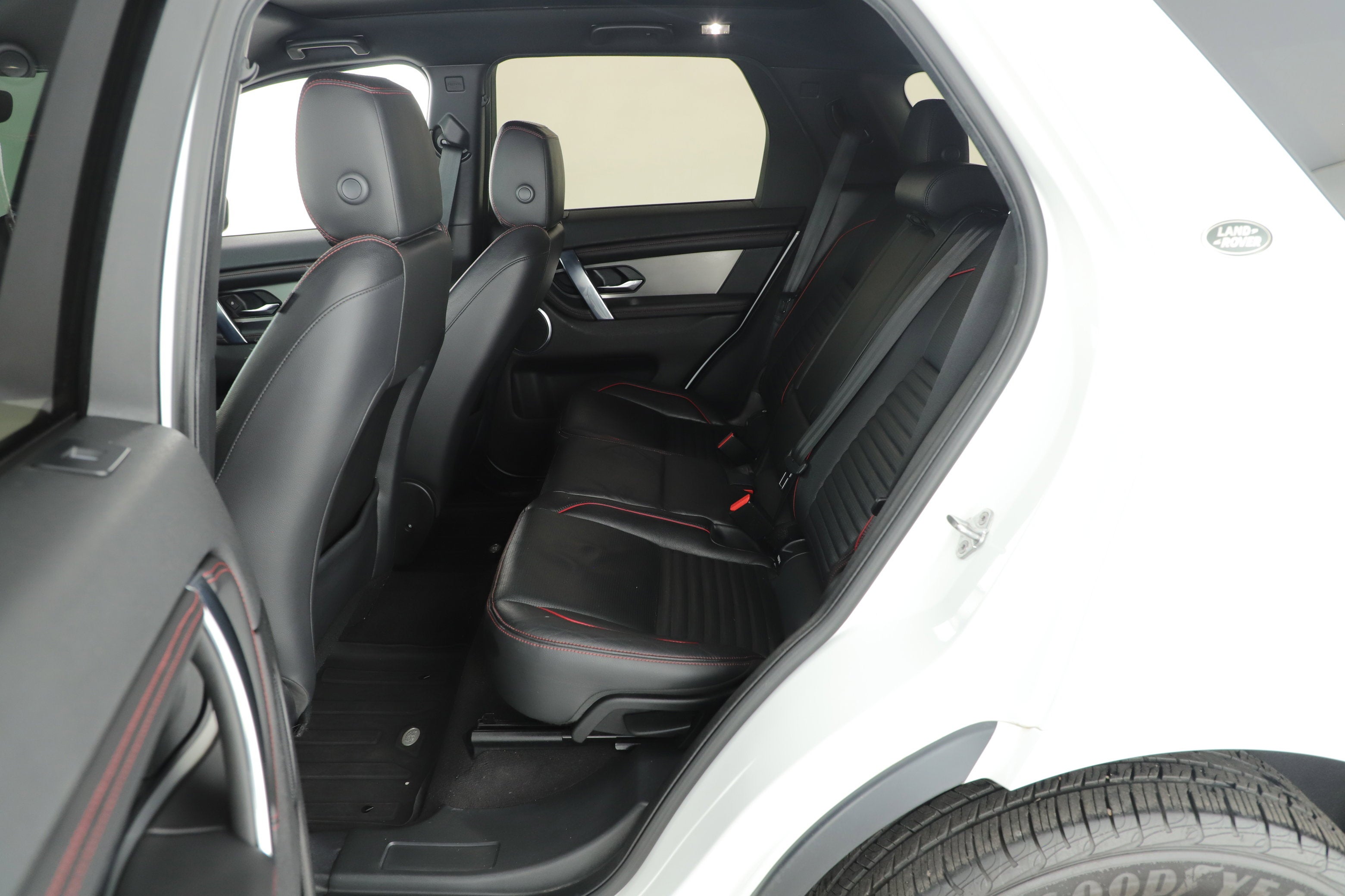 2022 Land Rover Discovery Sport S R-Dynamic