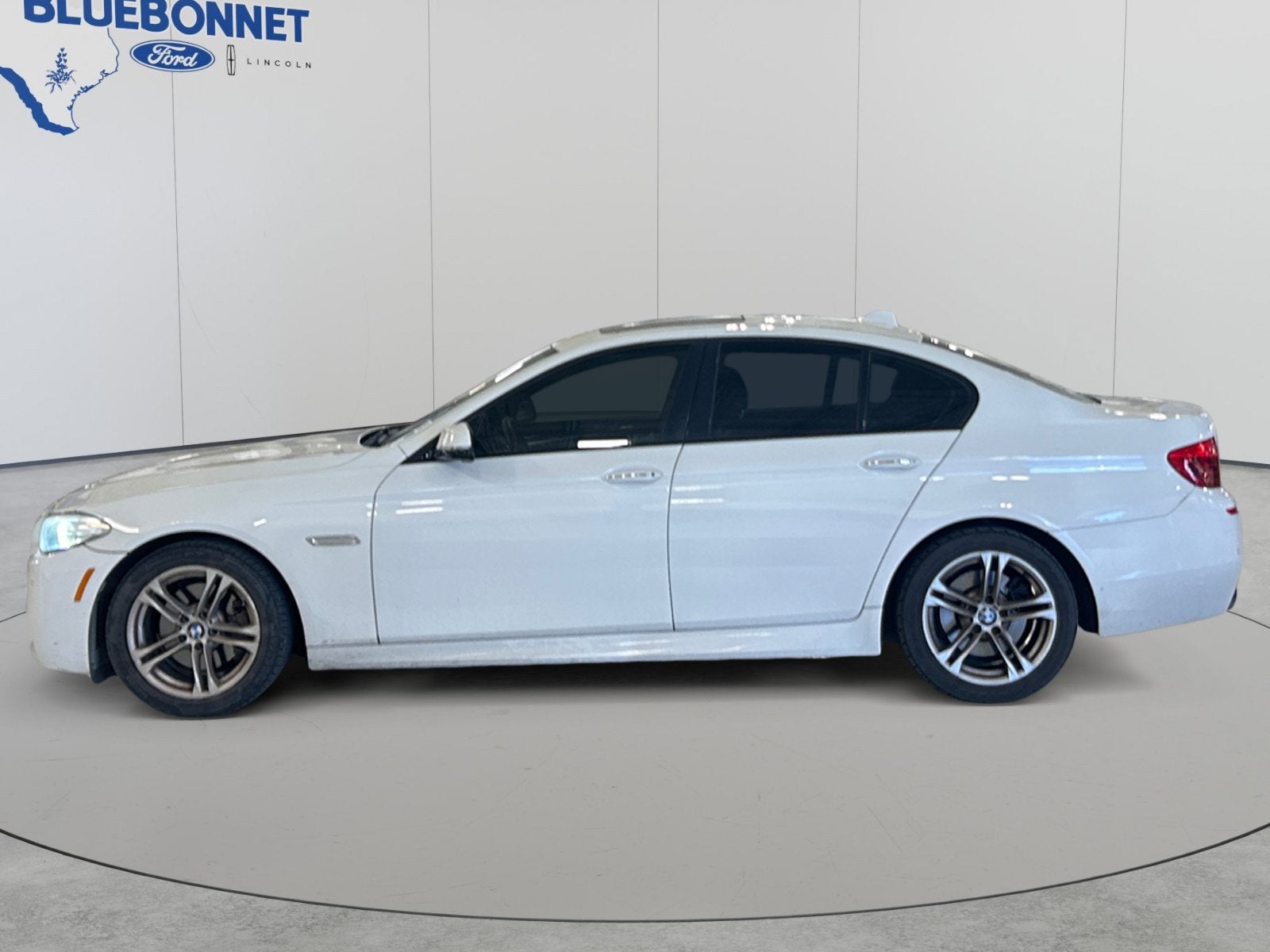 2016 BMW 5 Series 528i