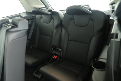 2022 Volvo XC90 Momentum