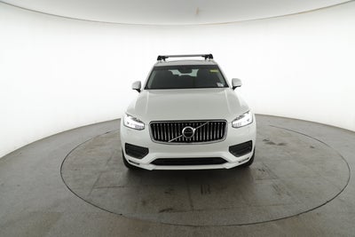 2022 Volvo XC90 Momentum